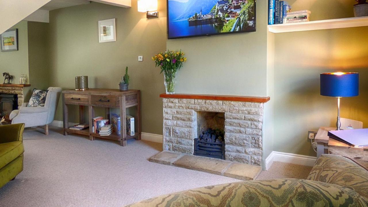 คอตส์โวลด์ คอทเทจ เจมส์ - ไอวี่ คอทเทจ Villa Bourton-on-the-Water ภายนอก รูปภาพ