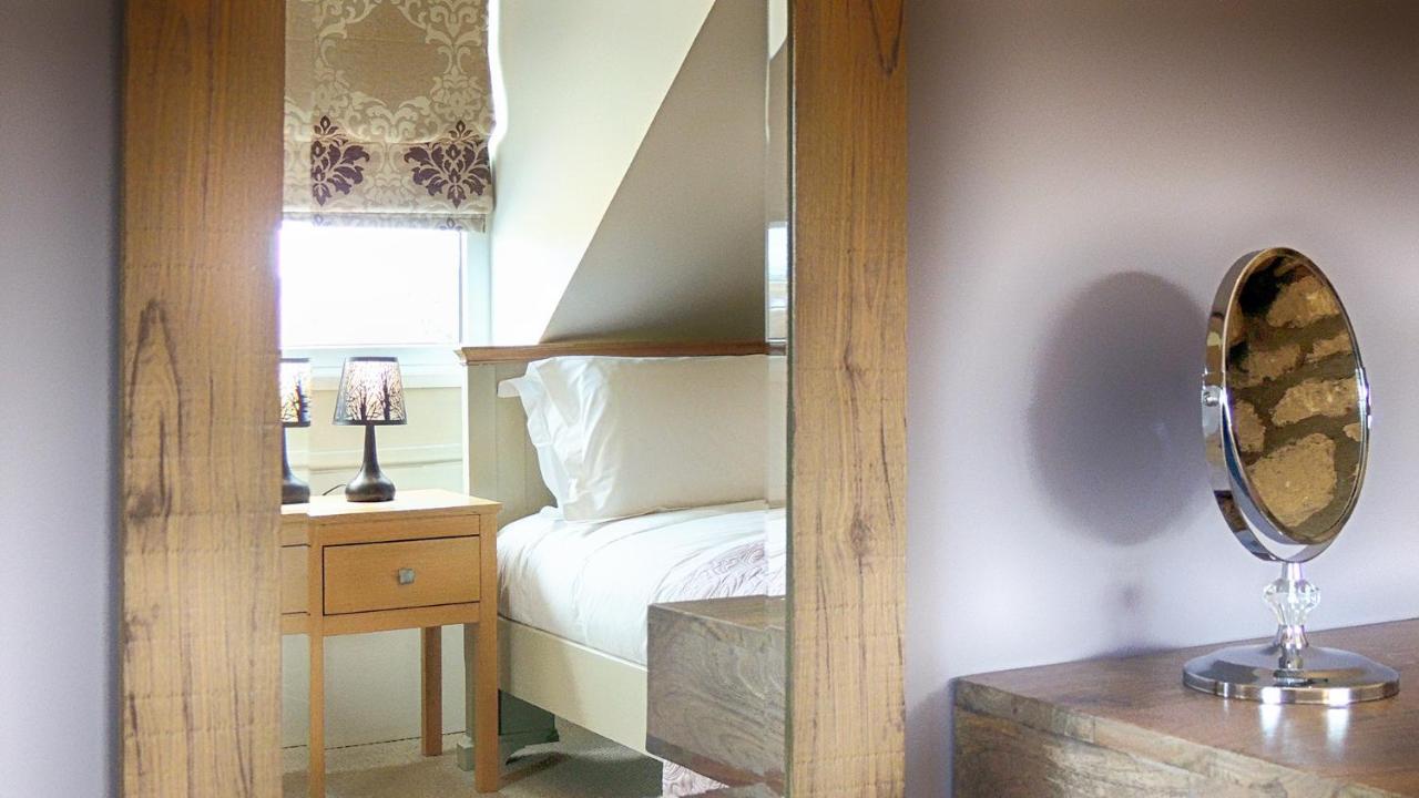 คอตส์โวลด์ คอทเทจ เจมส์ - ไอวี่ คอทเทจ Villa Bourton-on-the-Water ภายนอก รูปภาพ